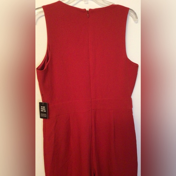 NWT Express Elegant Red Sleeveless Jumpsuit size 12 - Picture 6 of 11